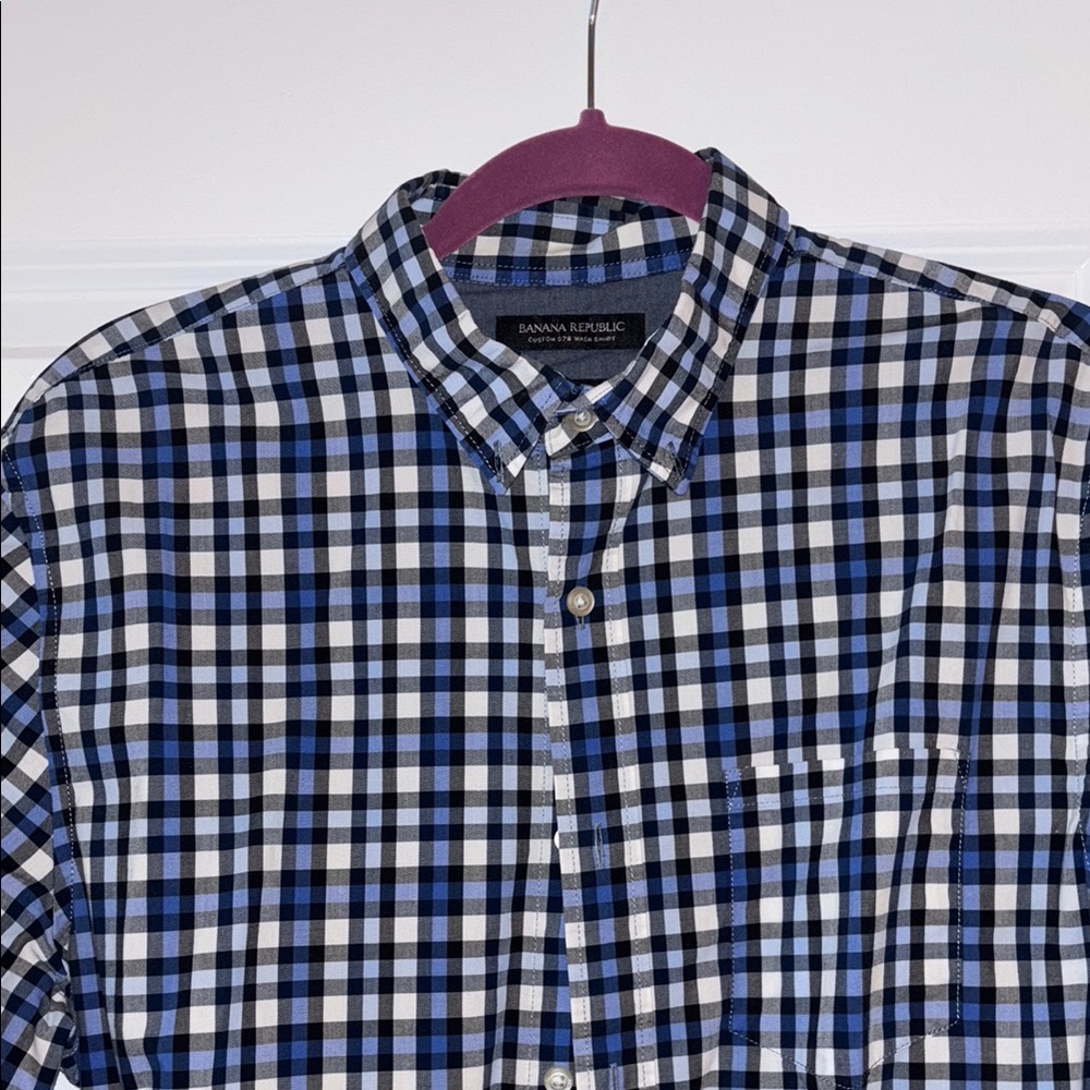 Banana Republic Men's Blue Checkered Shirt